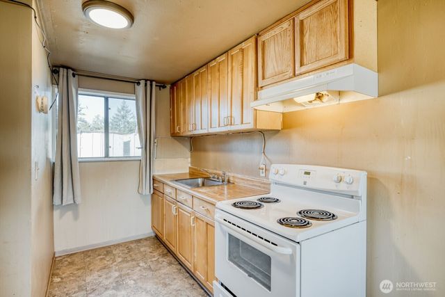 3817 94th Street SW, Lakewood, WA 98499