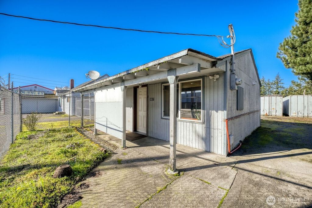 3817 94th Street SW, Lakewood, WA 98499