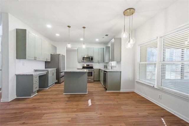 1578 Ridge Point Drive, Lawrenceville, GA 30043