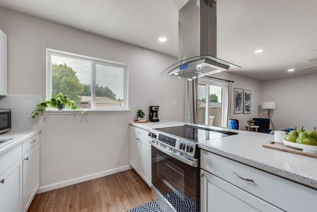 5317 Rutledge Court, The Colony, TX 75056