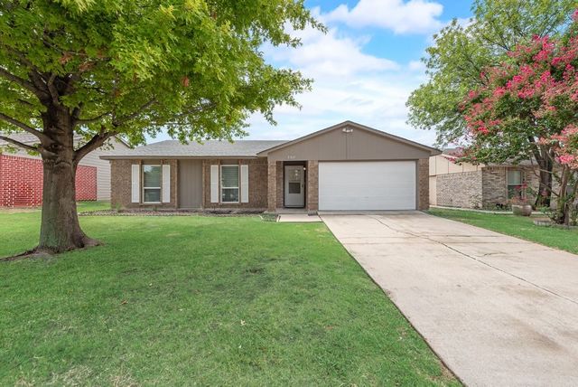5317 Rutledge Court, The Colony, TX 75056