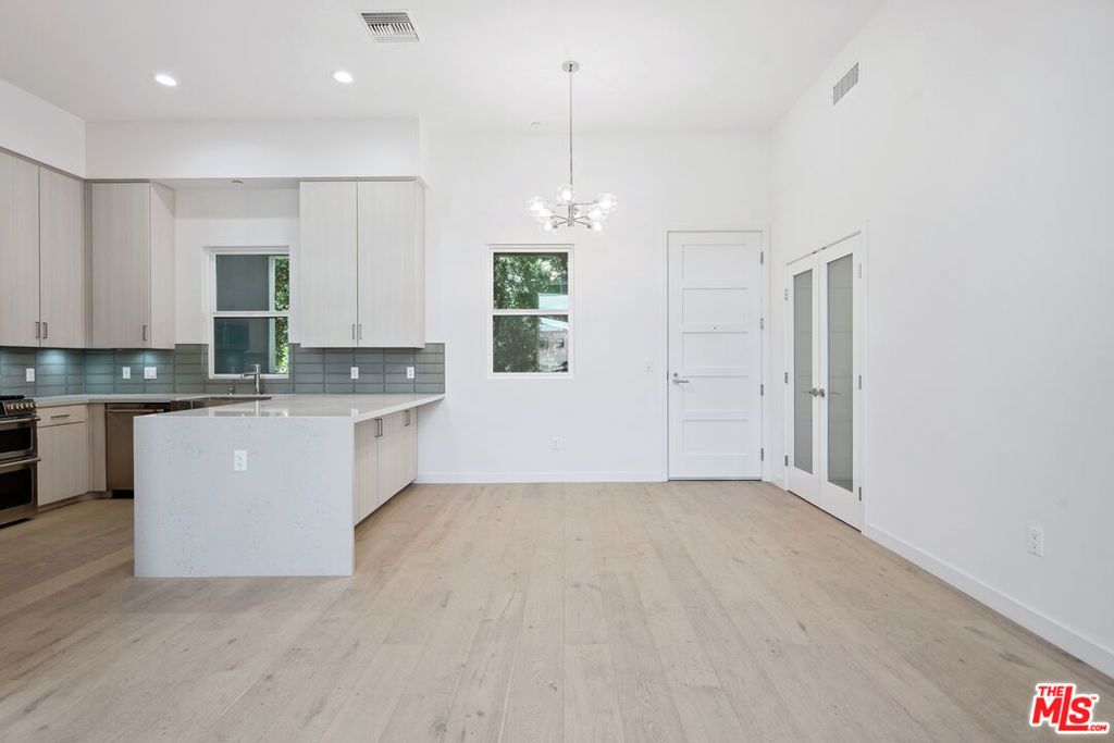 1746 Garfield Place 302, Los Angeles, CA 90028 — photo 4