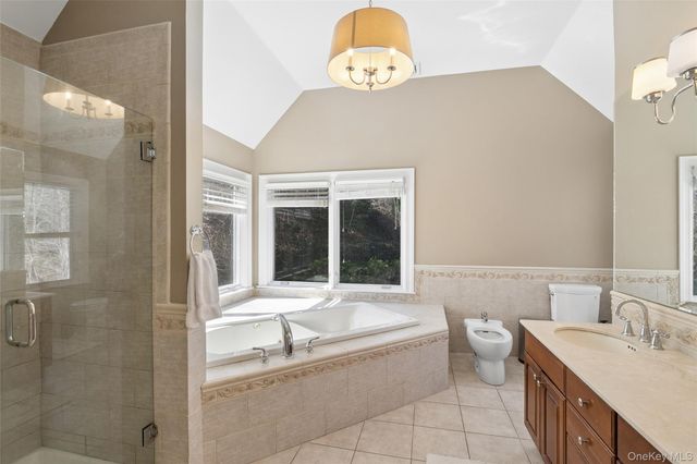 1550 Laurel Hollow Road, Laurel Hollow, NY 11791