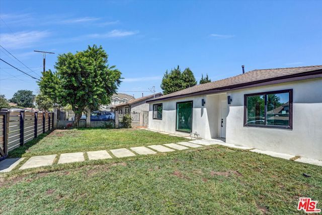 21001 Gault Street, Los Angeles, CA 91303