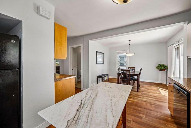 524 S Oak Park COURT, Milwaukee, WI 53214