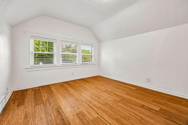 524 S Oak Park COURT, Milwaukee, WI 53214