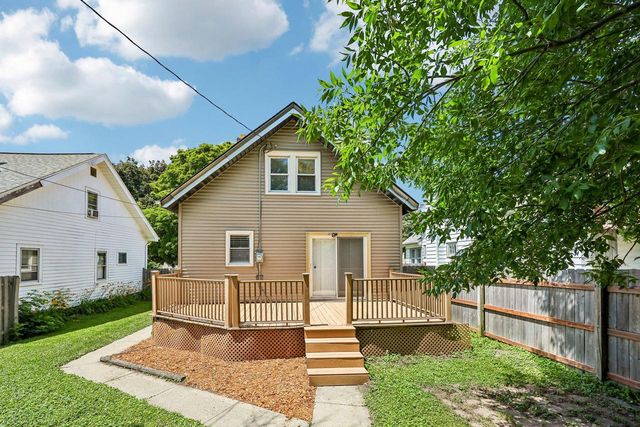 524 S Oak Park COURT, Milwaukee, WI 53214
