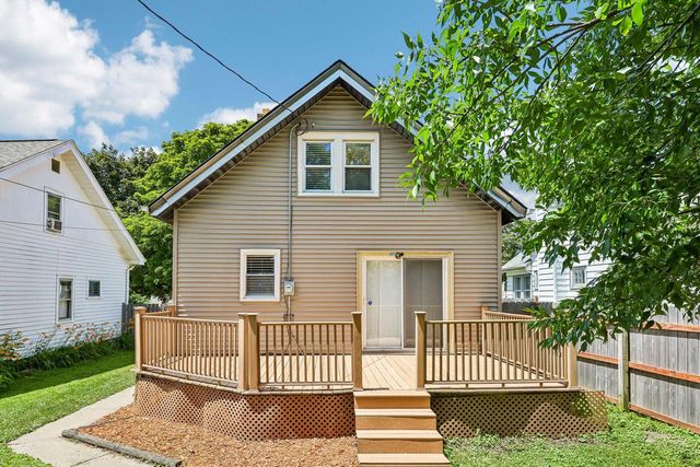 524 S Oak Park COURT, Milwaukee, WI 53214