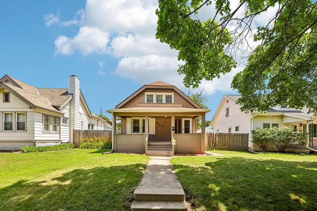 524 S Oak Park COURT, Milwaukee, WI 53214