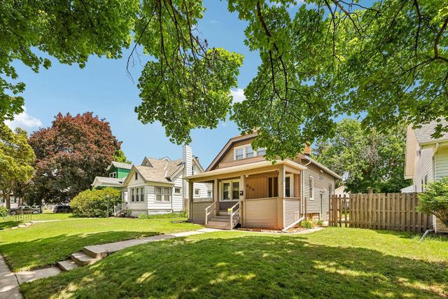 524 S Oak Park COURT, Milwaukee, WI 53214