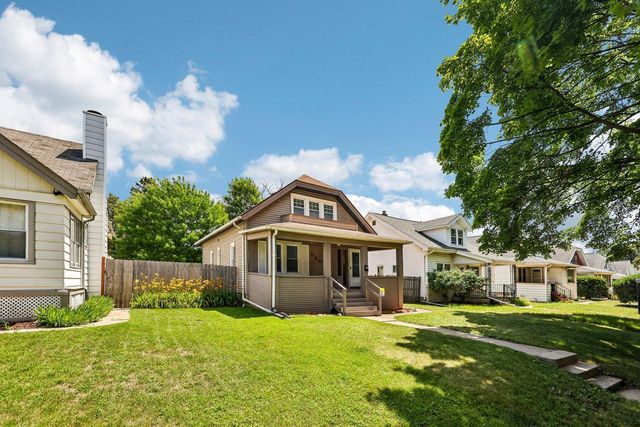 524 S Oak Park COURT, Milwaukee, WI 53214