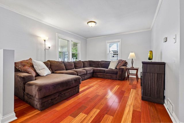 524 S Oak Park COURT, Milwaukee, WI 53214