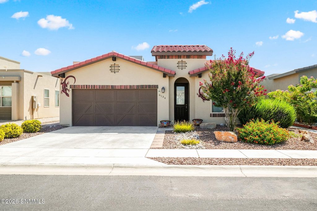 6134 Full Bloom Street, Las Cruces, NM 88012
