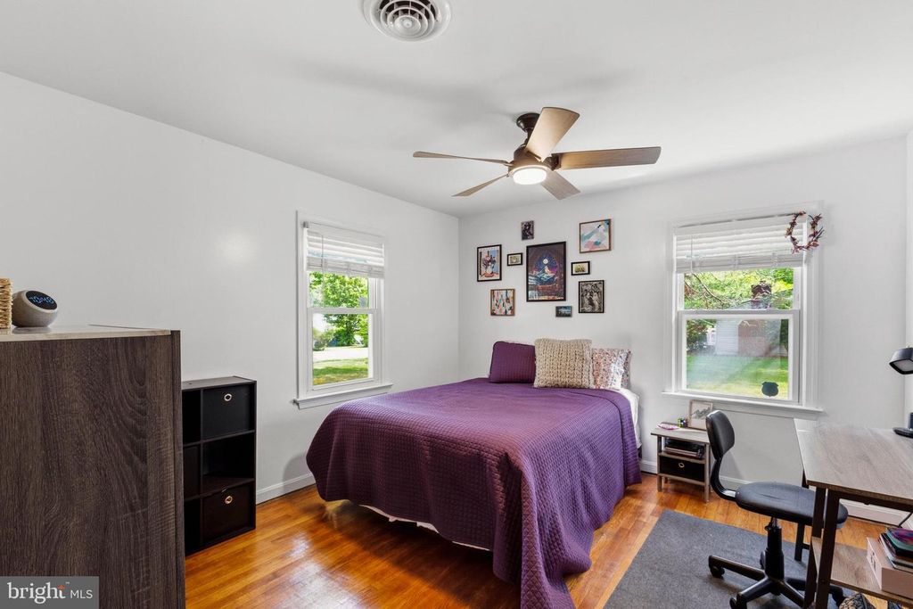 Image 22 of property listing at 43091 JOY LN, Hollywood, MD 20636