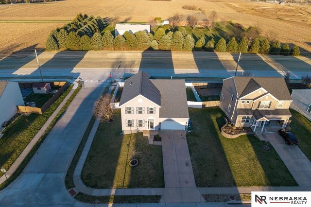 2201 S River Rock Dr Drive, Papillion, NE 68046