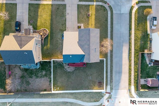 2201 S River Rock Dr Drive, Papillion, NE 68046