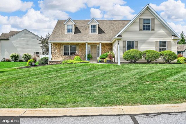 321 CATHERINE CT, Lebanon, PA 17042
