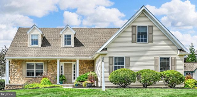 321 CATHERINE CT, Lebanon, PA 17042