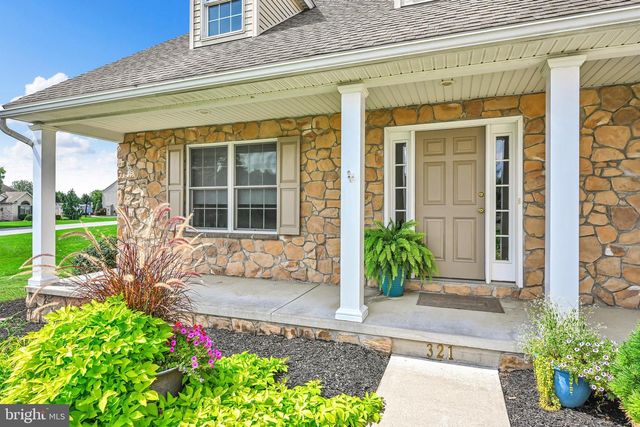 321 CATHERINE CT, Lebanon, PA 17042