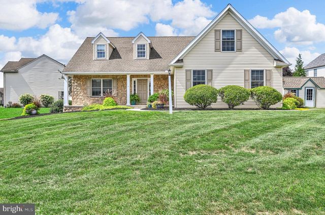 321 CATHERINE CT, Lebanon, PA 17042