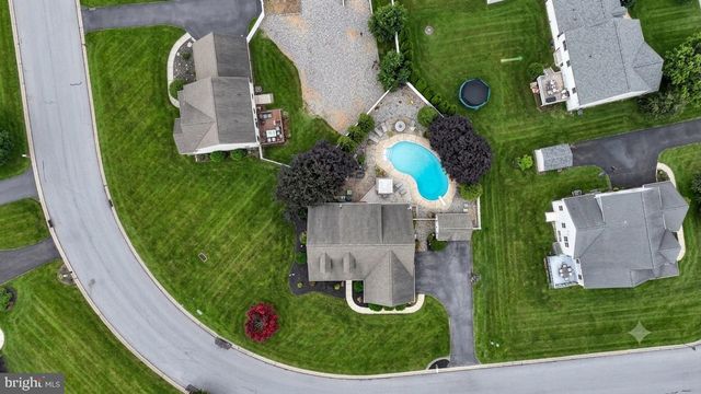 321 CATHERINE CT, Lebanon, PA 17042
