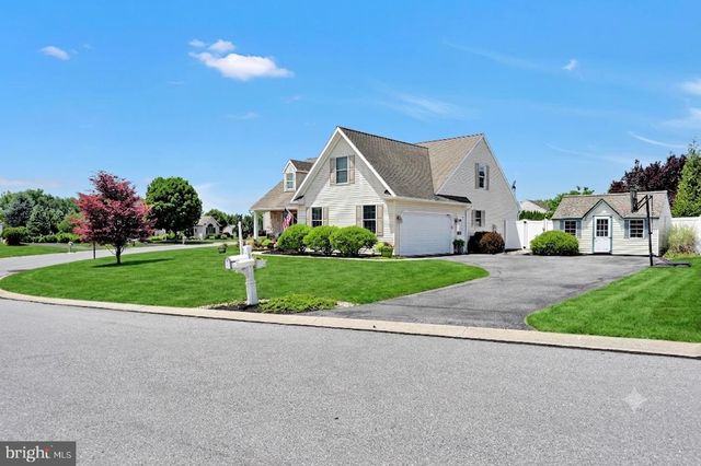 321 CATHERINE CT, Lebanon, PA 17042