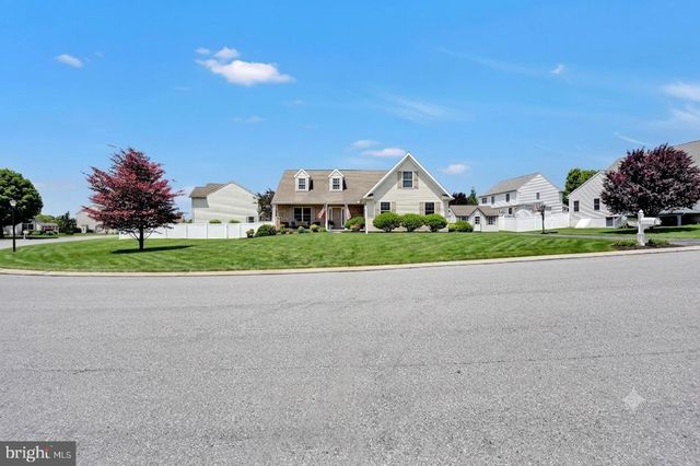 321 CATHERINE CT, Lebanon, PA 17042