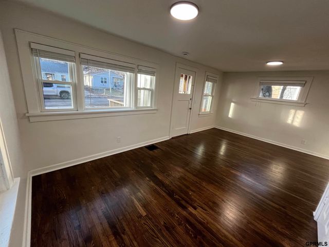 3343 N 40th Avenue, Omaha, NE 68111