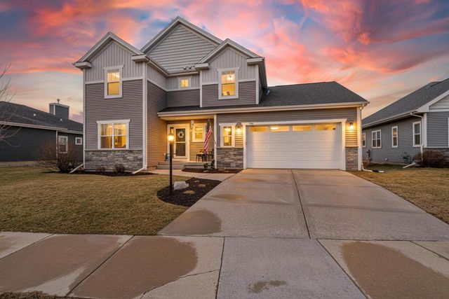 466 CRESCENDO Drive, Sun Prairie, WI 53590