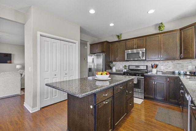 466 CRESCENDO Drive, Sun Prairie, WI 53590