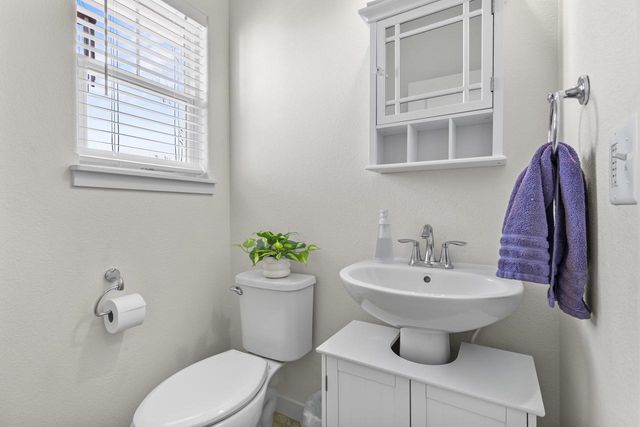 466 CRESCENDO Drive, Sun Prairie, WI 53590