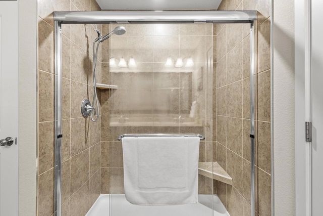 466 CRESCENDO Drive, Sun Prairie, WI 53590