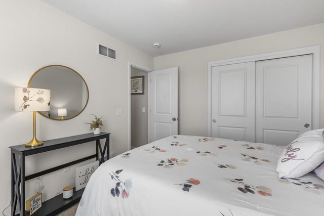 466 CRESCENDO Drive, Sun Prairie, WI 53590