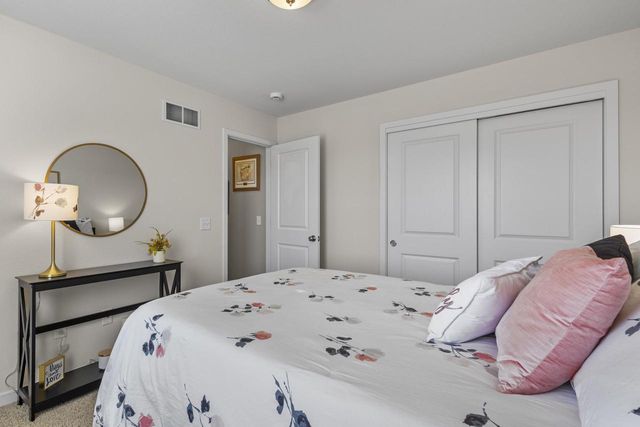 466 CRESCENDO Drive, Sun Prairie, WI 53590