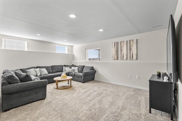 466 CRESCENDO Drive, Sun Prairie, WI 53590