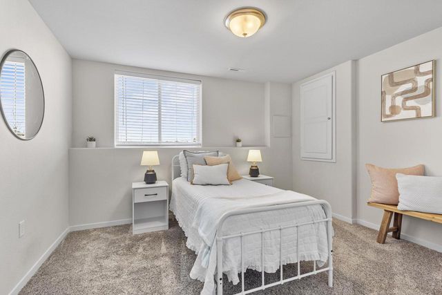 466 CRESCENDO Drive, Sun Prairie, WI 53590