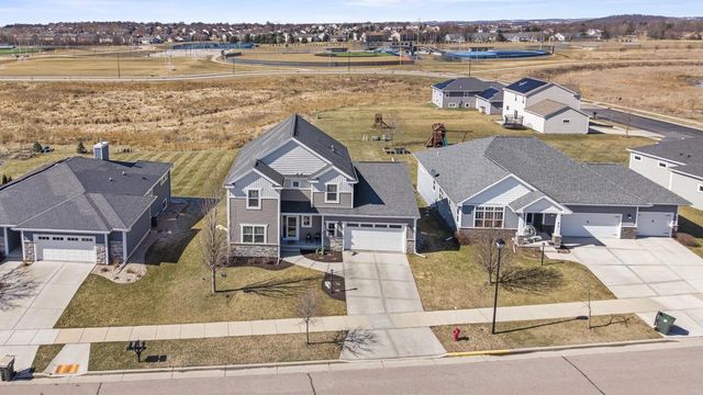 466 CRESCENDO Drive, Sun Prairie, WI 53590