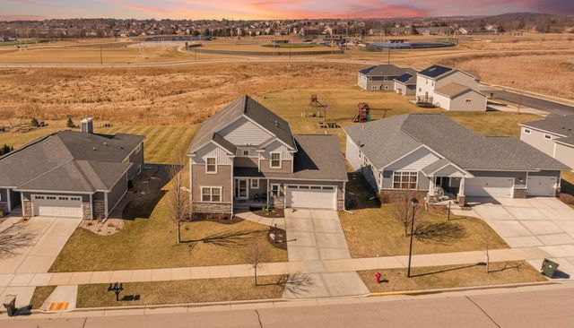 466 CRESCENDO Drive, Sun Prairie, WI 53590