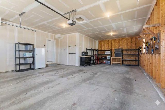 466 CRESCENDO Drive, Sun Prairie, WI 53590