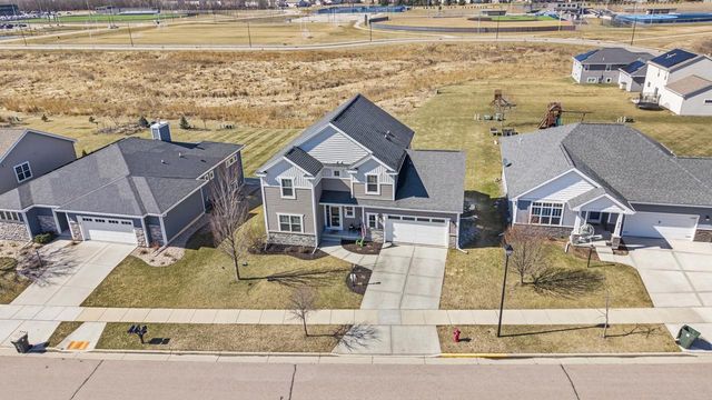 466 CRESCENDO Drive, Sun Prairie, WI 53590