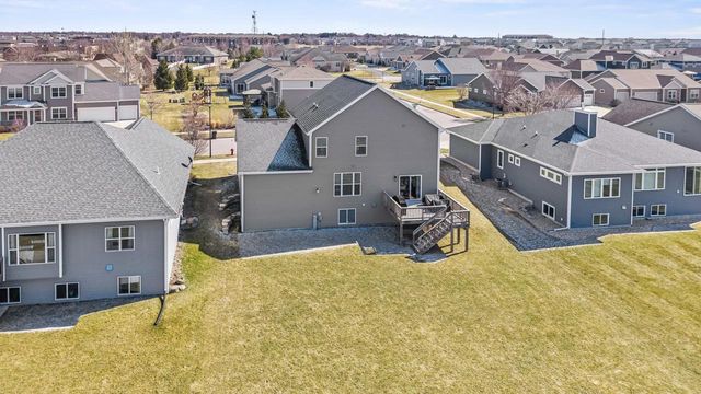 466 CRESCENDO Drive, Sun Prairie, WI 53590