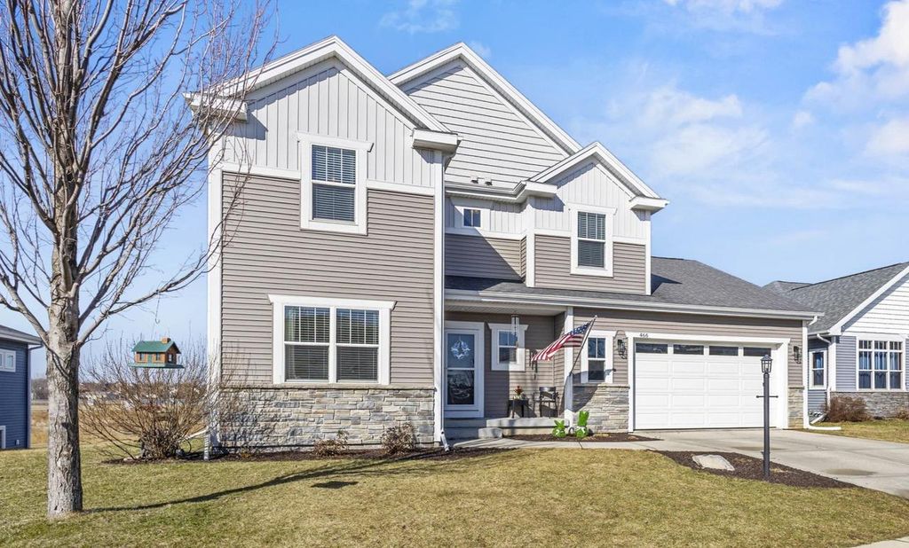 466 CRESCENDO Drive, Sun Prairie, WI 53590