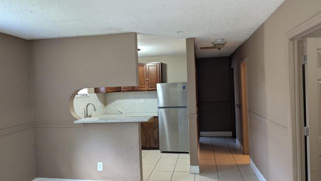 2670 NW 10th Street 8, Pompano Beach, FL 33069