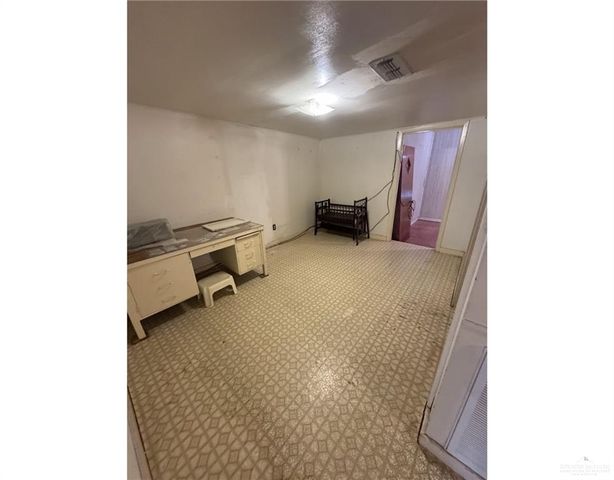 1003 Portscheller Street, Roma, TX 78584