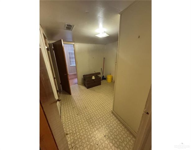 1003 Portscheller Street, Roma, TX 78584