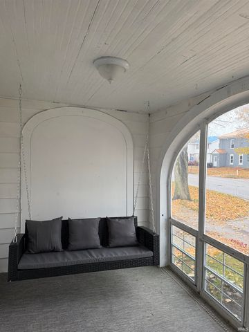 350 S Wayne Street, Waterloo, IN 46793