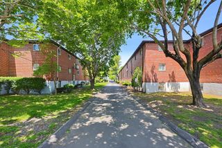 60 Bryon 1, Newton, MA 02467