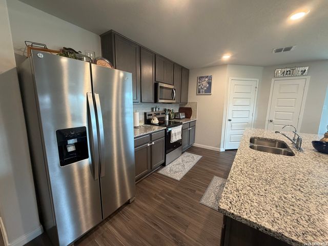 401 Lina Way, Seguin, TX 78155