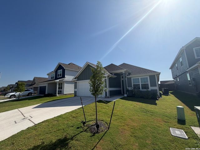 401 Lina Way, Seguin, TX 78155