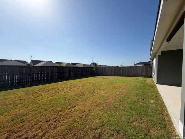 401 Lina Way, Seguin, TX 78155